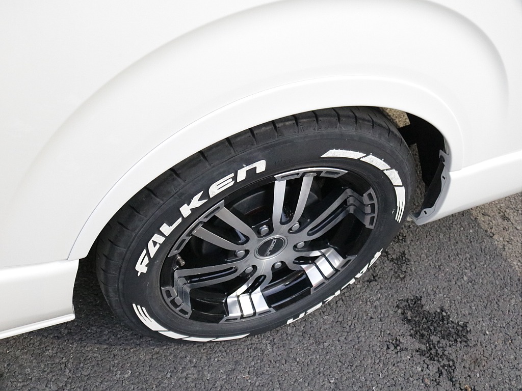 令和６年式ワゴンＧＬＶｅｒ１シートアレンジ施工済みオリジナルフロントスポイラーオリジナル１７インチアルミオリジナルＬＥＤテールオリジナルオーバーフェンダーアルパインＢＩＧ－Ｘ１１インチフリップダウン！