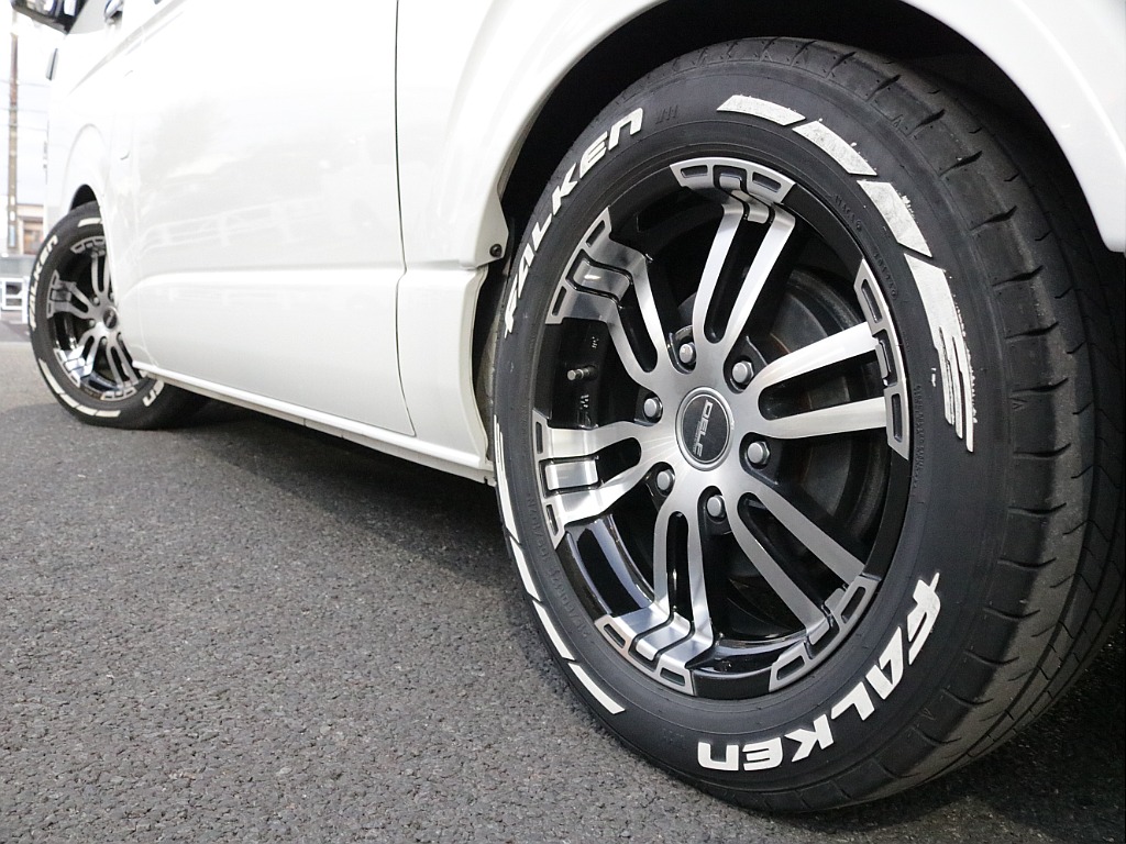 令和６年式ワゴンＧＬＶｅｒ１シートアレンジ施工済みオリジナルフロントスポイラーオリジナル１７インチアルミオリジナルＬＥＤテールオリジナルオーバーフェンダーアルパインＢＩＧ－Ｘ１１インチフリップダウン！