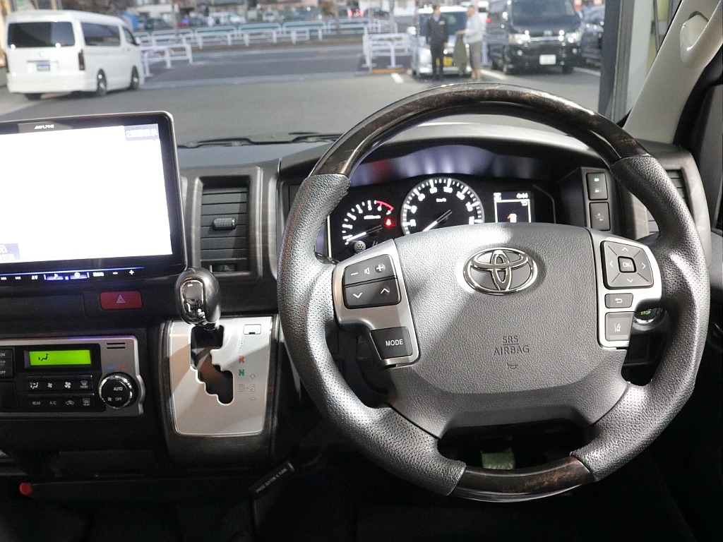 令和６年式ワゴンＧＬＶｅｒ１シートアレンジ施工済みオリジナルフロントスポイラーオリジナル１７インチアルミオリジナルＬＥＤテールオリジナルオーバーフェンダーアルパインＢＩＧ－Ｘ１１インチフリップダウン！