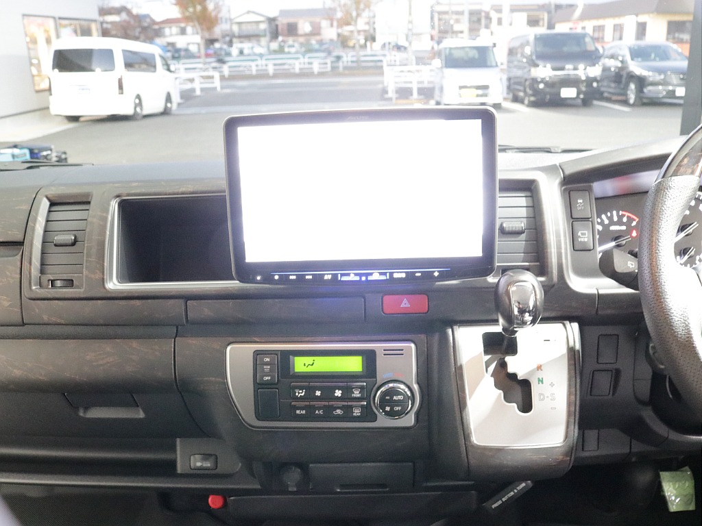 令和６年式ワゴンＧＬＶｅｒ１シートアレンジ施工済みオリジナルフロントスポイラーオリジナル１７インチアルミオリジナルＬＥＤテールオリジナルオーバーフェンダーアルパインＢＩＧ－Ｘ１１インチフリップダウン！