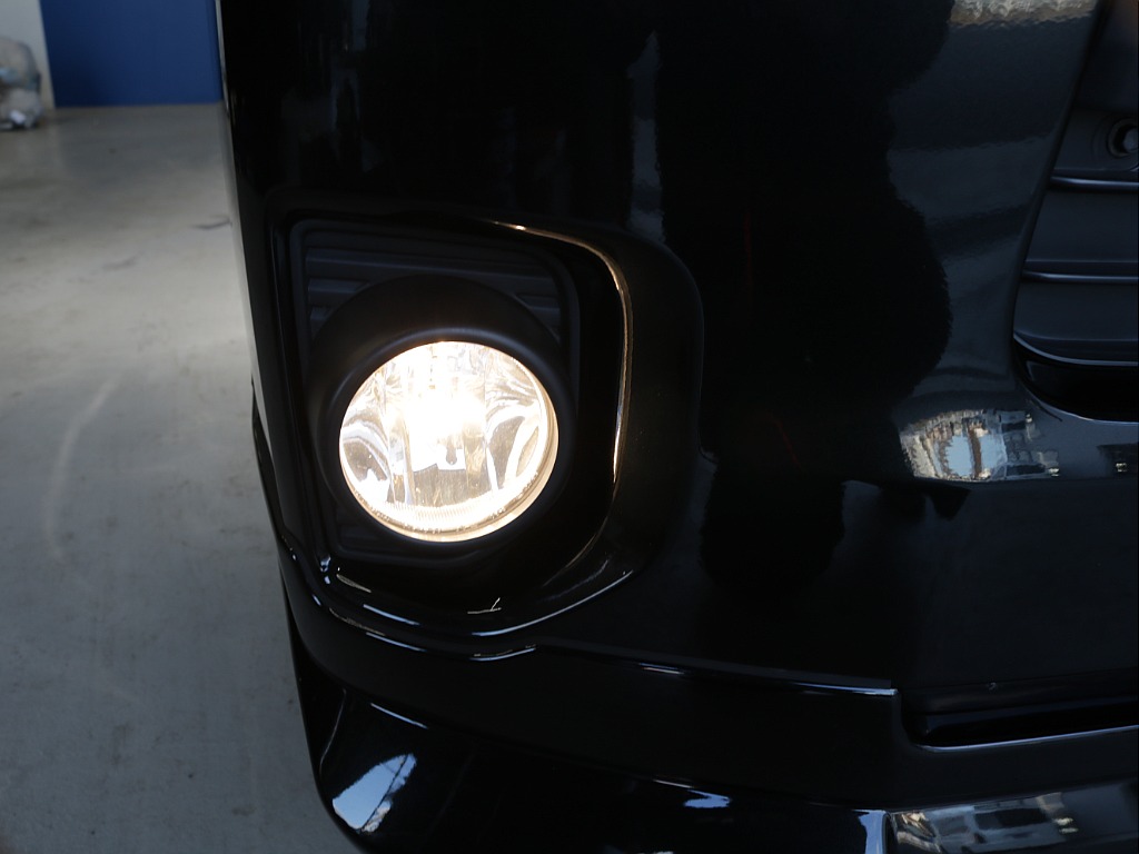 ３１年式ダークプライムⅡ２０００ガソリン２WDカスタム車両入庫！オリジナルフロントスポイラーオリジナル２インチローダウンオリジナルＬＥＤテールライトオリジナルワークタイプベットＫＩＴ新品パーツ装備！！