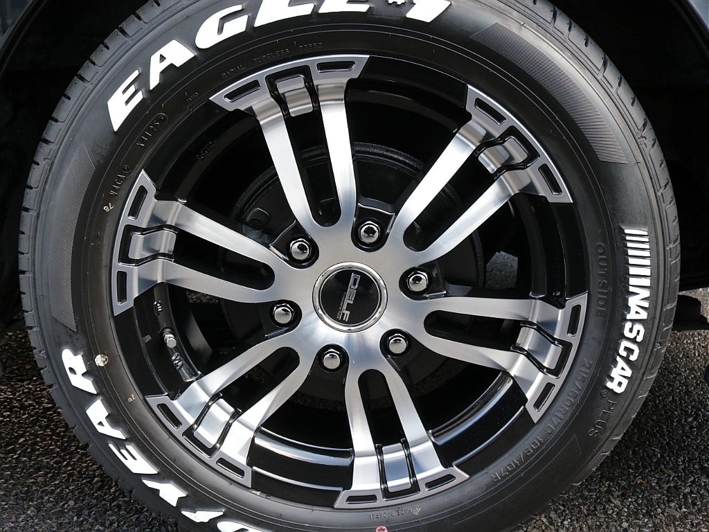 ３１年式ダークプライムⅡ２０００ガソリン２WDカスタム車両入庫！オリジナルフロントスポイラーオリジナル２インチローダウンオリジナルＬＥＤテールライトオリジナルワークタイプベットＫＩＴ新品パーツ装備！！