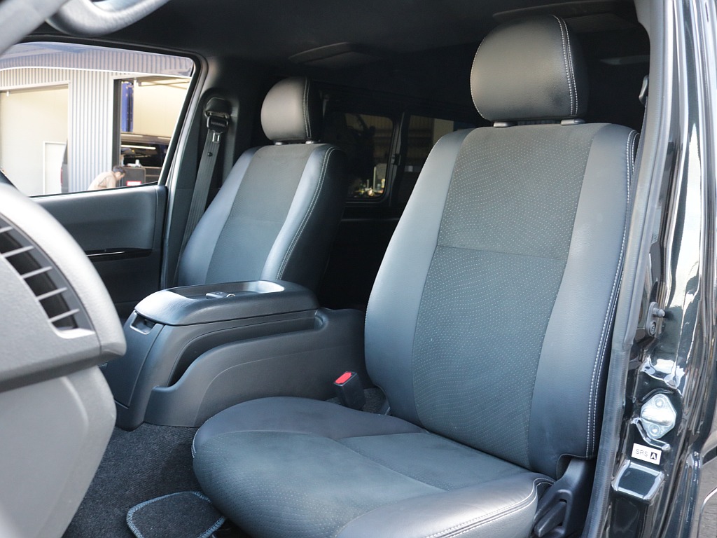 ３１年式ダークプライムⅡ２０００ガソリン２WDカスタム車両入庫！オリジナルフロントスポイラーオリジナル２インチローダウンオリジナルＬＥＤテールライトオリジナルワークタイプベットＫＩＴ新品パーツ装備！！