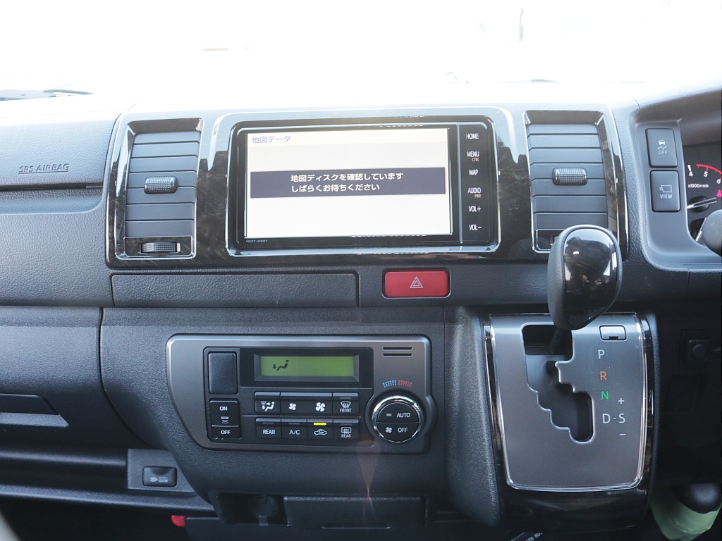 令和４年式ダークプライムⅡ２８００ディーゼル４WDカスタム車両入庫！モデリスタフルエアロＫＩＴオリジナル１７インチアルミオリジナルオーバーフェンダーオリジナルＬＥＤテールライトオリジナルベットＫＩＴ！