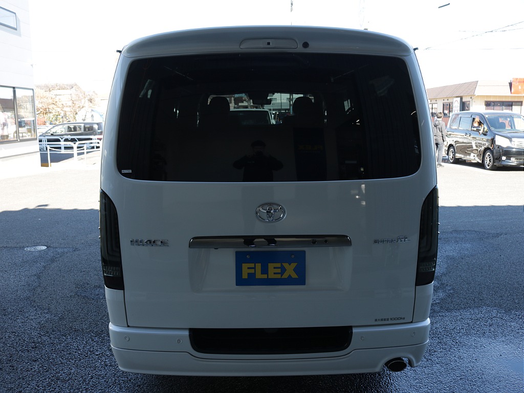 シンプルなリアビューになります！！