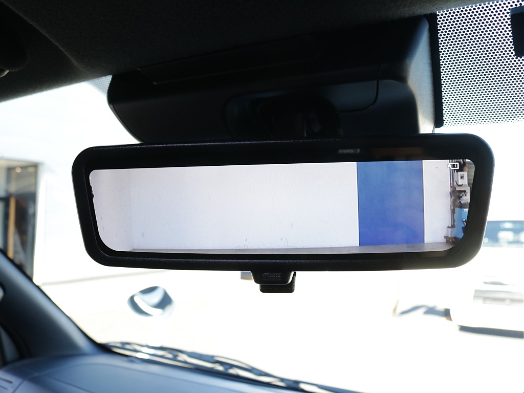 令和４年式ダークプライムⅡ２８００ディーゼル４WDカスタム車両入庫！モデリスタフルエアロＫＩＴオリジナル１７インチアルミオリジナルオーバーフェンダーオリジナルＬＥＤテールライトオリジナルベットＫＩＴ！