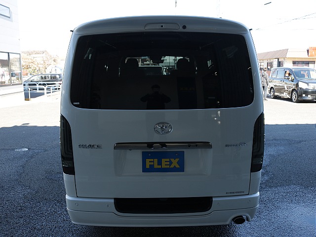 シンプルなリアビューになります！！