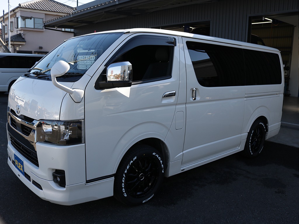 ノーマル車高、人気のパールホワイトになります！！