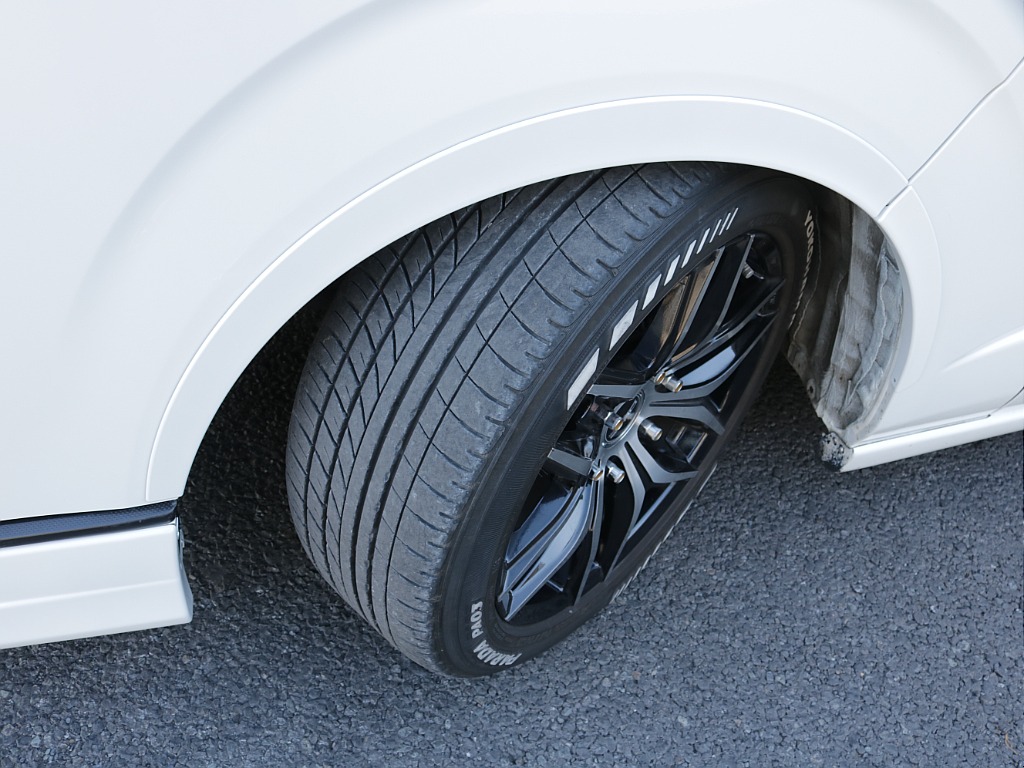 令和３年式希少ファインテックツアラー２７００ガソリン２WDキャプテンシート搭載カスタム車両入庫！アルパインＢＩＧ－Ｘ１１インチナビアルパイン１２．８フリップダウンモニタービルトインＥＴＣ２．０装備！！