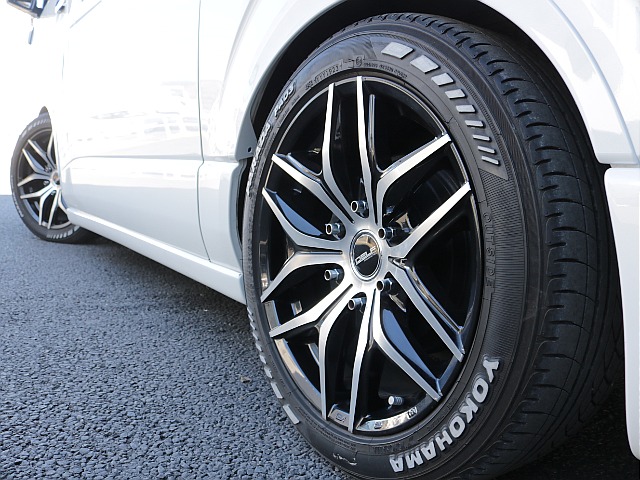 デルフ０１　１８インチアルミ装着済み！！