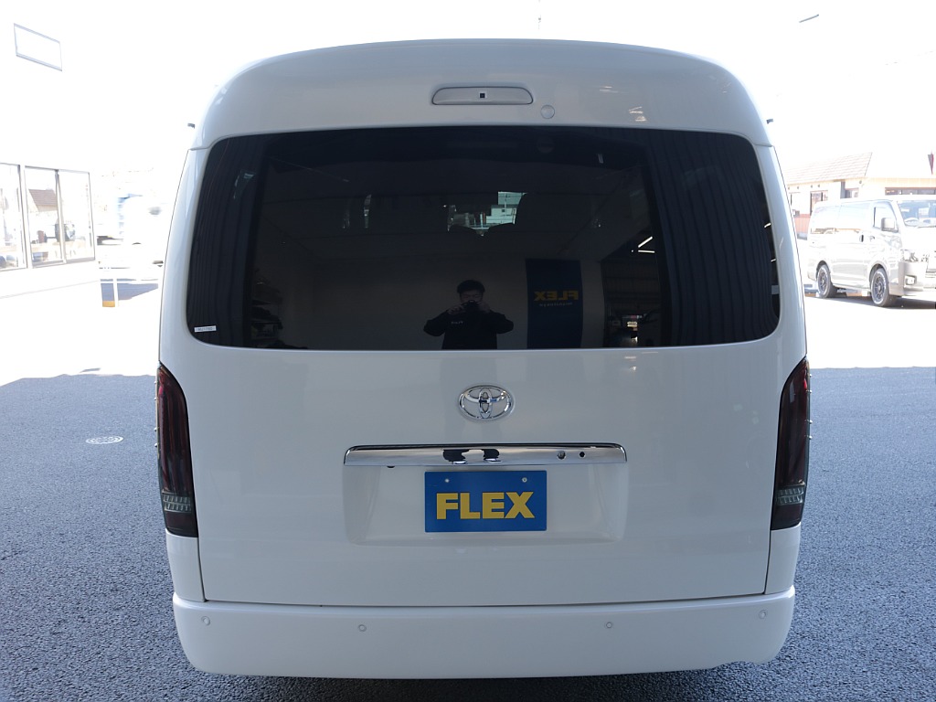 シンプルなリアビューになります！！