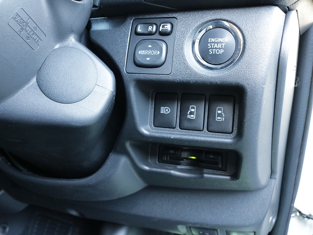 令和３年式希少ファインテックツアラー２７００ガソリン２WDキャプテンシート搭載カスタム車両入庫！アルパインＢＩＧ－Ｘ１１インチナビアルパイン１２．８フリップダウンモニタービルトインＥＴＣ２．０装備！！