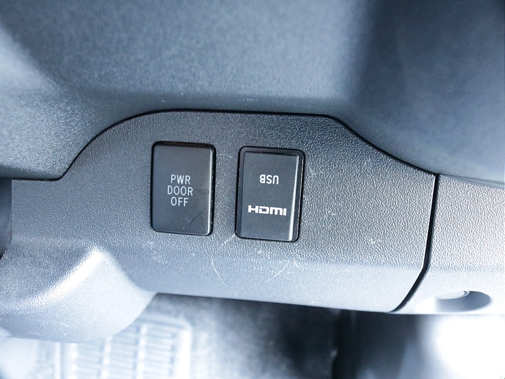 令和３年式希少ファインテックツアラー２７００ガソリン２WDキャプテンシート搭載カスタム車両入庫！アルパインＢＩＧ－Ｘ１１インチナビアルパイン１２．８フリップダウンモニタービルトインＥＴＣ２．０装備！！