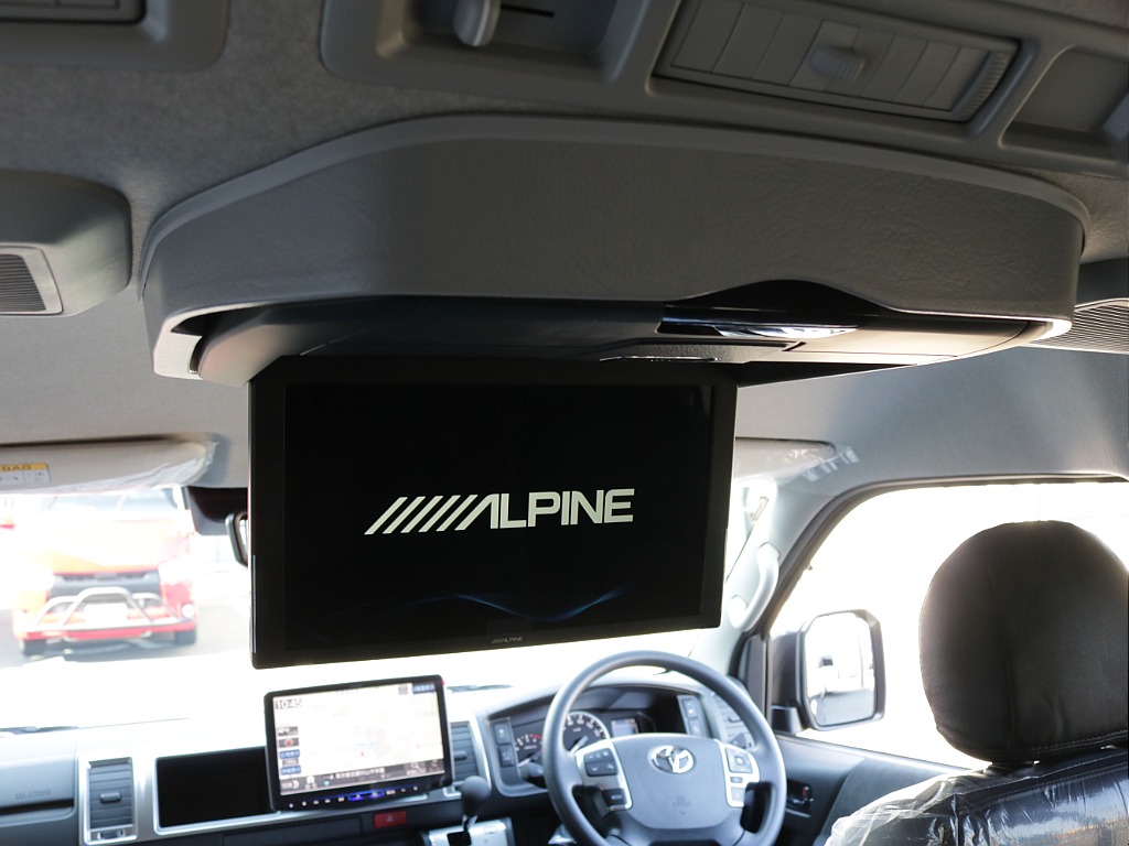 アルパインＢＩＧ－Ｘ１１インチナビメカレスモデル、アルパイン１２．１インチフリップダウンモニター装備！！