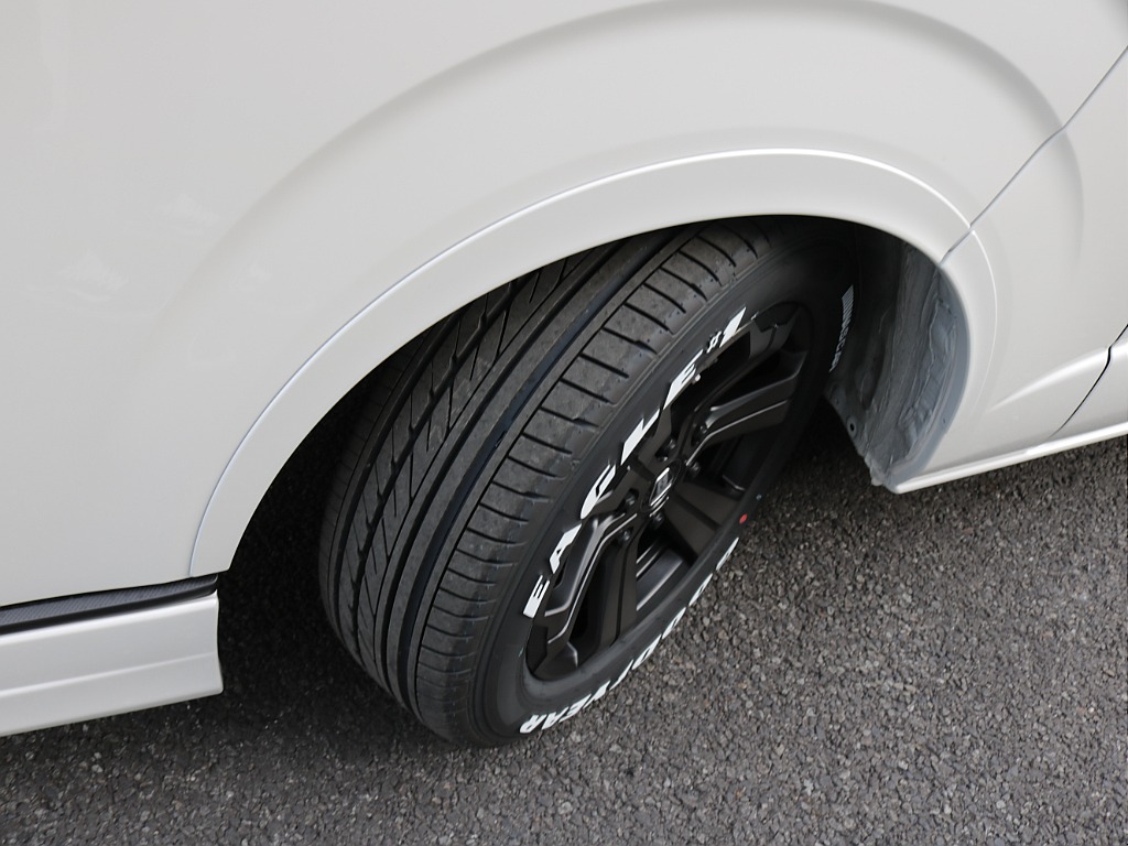 新車ワゴンＧＬネクロスシートアレンジ施工大画面アルパインツインナビパッケージ装備！オリジナルフロントスポイラーオリジナルオーバーフェンダーオリジナルＬＥＤテールオリジナル１７インチアルミ装着済み！！