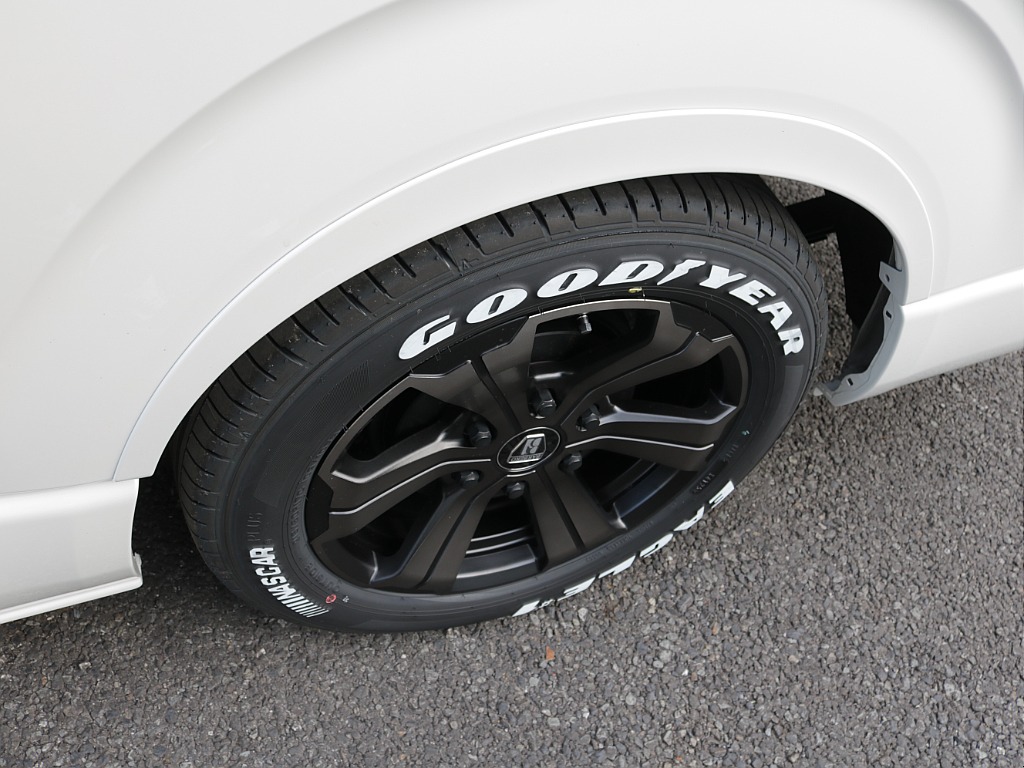 新車ワゴンＧＬネクロスシートアレンジ施工大画面アルパインツインナビパッケージ装備！オリジナルフロントスポイラーオリジナルオーバーフェンダーオリジナルＬＥＤテールオリジナル１７インチアルミ装着済み！！