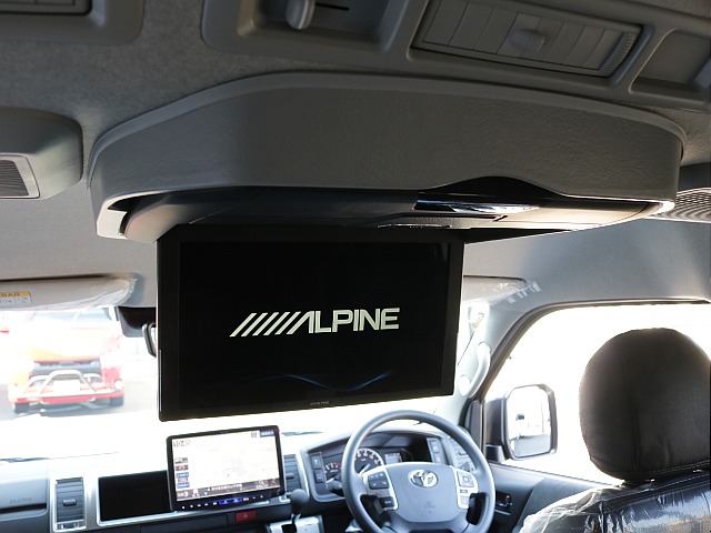 アルパインＢＩＧ－Ｘ１１インチナビメカレスモデル、アルパイン１２．１インチフリップダウンモニター装備！！