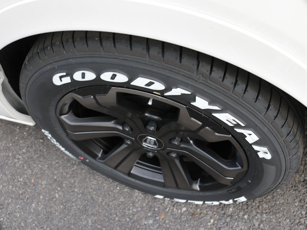 新車ワゴンＧＬネクロスシートアレンジ施工大画面アルパインツインナビパッケージ装備！オリジナルフロントスポイラーオリジナルオーバーフェンダーオリジナルＬＥＤテールオリジナル１７インチアルミ装着済み！！