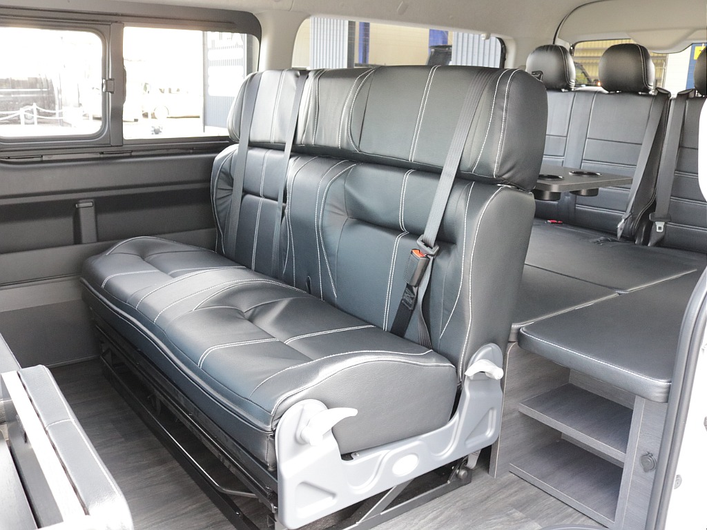 新車ワゴンＧＬネクロスシートアレンジ施工大画面アルパインツインナビパッケージ装備！オリジナルフロントスポイラーオリジナルオーバーフェンダーオリジナルＬＥＤテールオリジナル１７インチアルミ装着済み！！