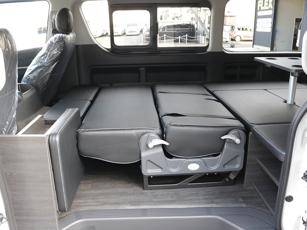 新車ワゴンＧＬネクロスシートアレンジ施工大画面アルパインツインナビパッケージ装備！オリジナルフロントスポイラーオリジナルオーバーフェンダーオリジナルＬＥＤテールオリジナル１７インチアルミ装着済み！！