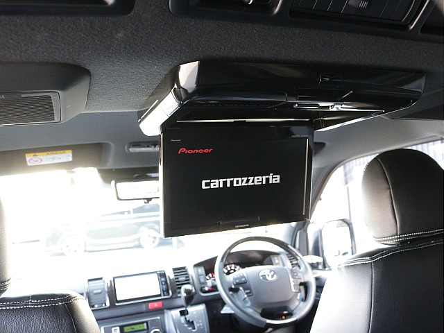 パイオニア７インチナビパイオニア１０．１インチフリップダウンモニター装備！！