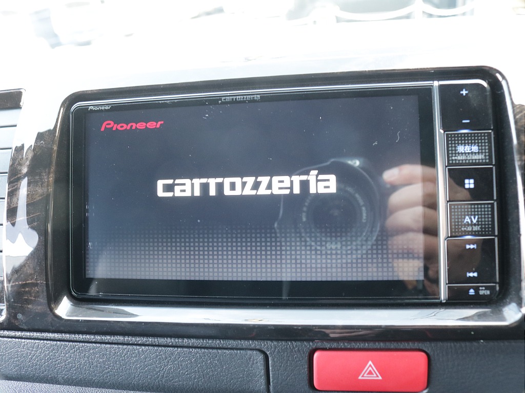 令和５年式ハイエースＶダークプライムⅡ２８００ディーゼル４ＷＤフレックスカスタム車両入庫！オリジナルフロントスポイラーオリジナル１７インチアルミオリジナルＬＥＤテールパイオニアナビフリップダウン装備！