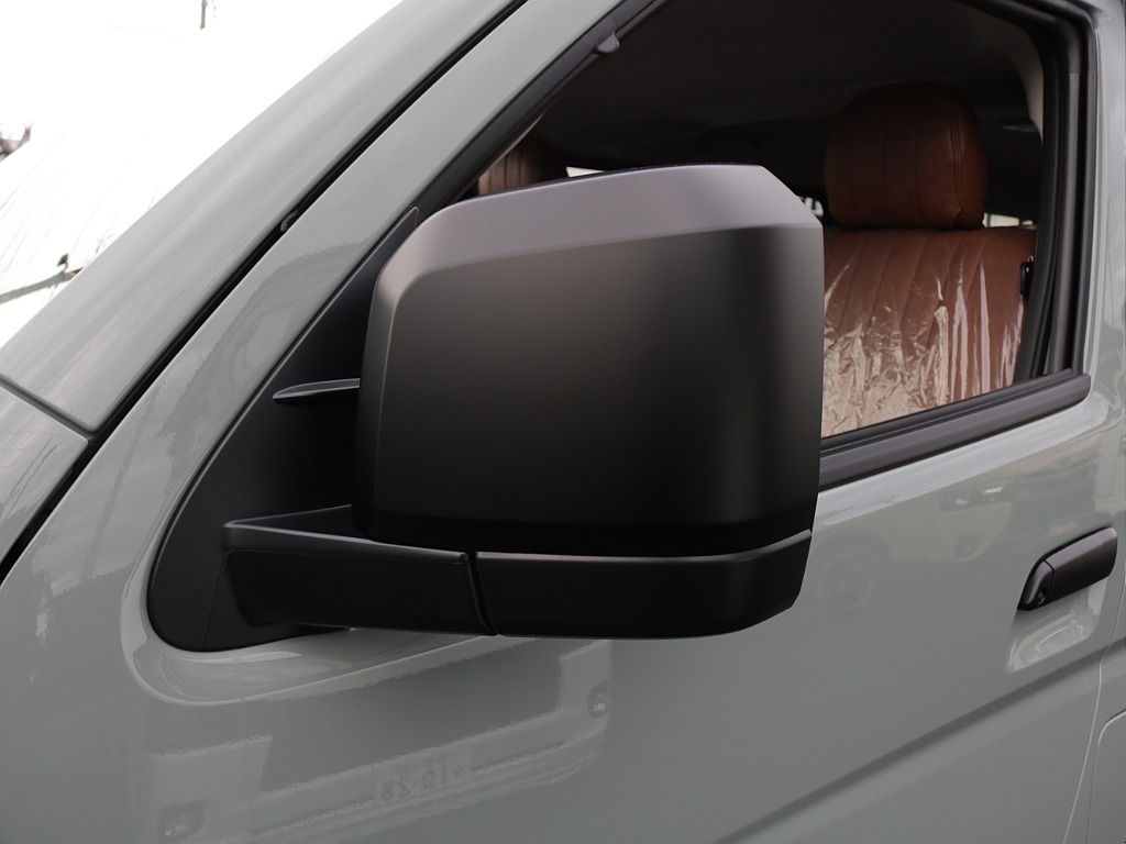 令和７年式アースカラーパッケージ２８００ディーゼル４WDブラックエディション完成！オリジナルフロントバンパー前後バンパー同色塗装オリジナル１６インチアルミオリジナルLEDテールアルパインＢＩＧ－Ｘナビ