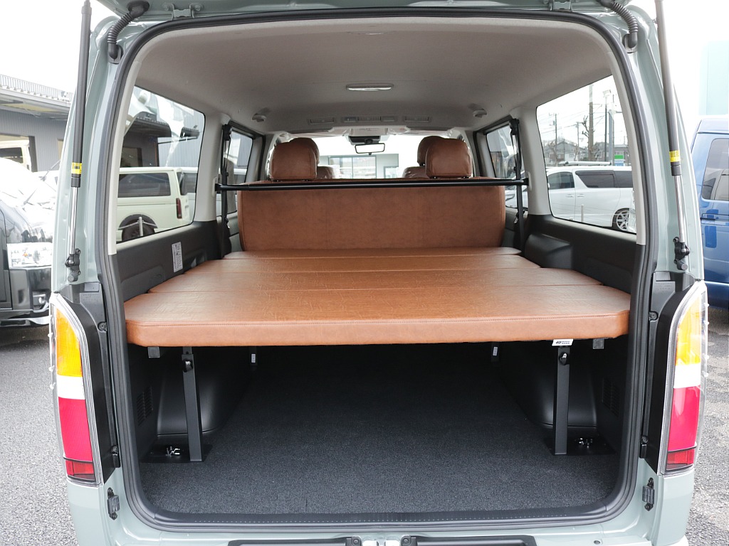 令和７年式アースカラーパッケージ２８００ディーゼル４WDブラックエディション完成！オリジナルフロントバンパー前後バンパー同色塗装オリジナル１６インチアルミオリジナルLEDテールアルパインＢＩＧ－Ｘナビ