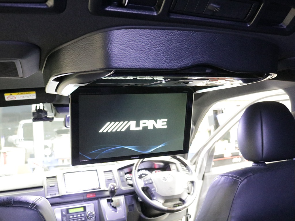 アルパイン８インチＳＤナビ、１２．８フリップダウンモニター装備！！