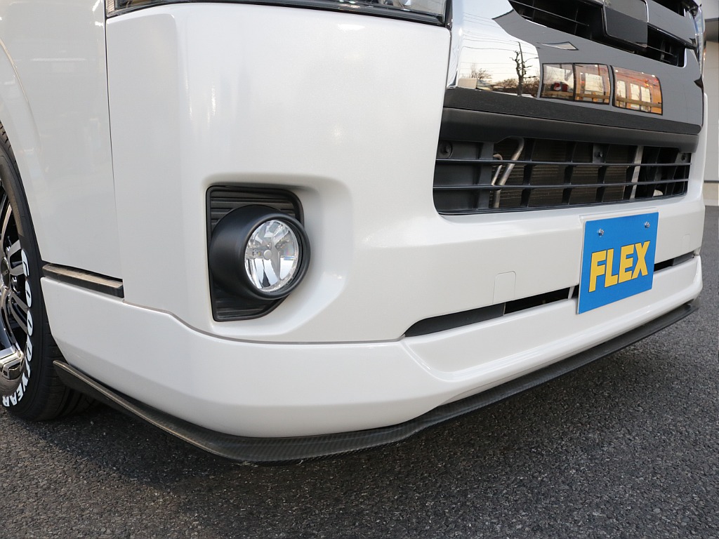 令和１年式ダークプライムⅡ２０００ガソリン２WDカスタムハイエース入庫！！ＥＳＳＥＸフロントスポイラーオリジナル１７インチアルミ２インチローダウンアルパイン８インチナビアルパイン１２．８フリップダウン