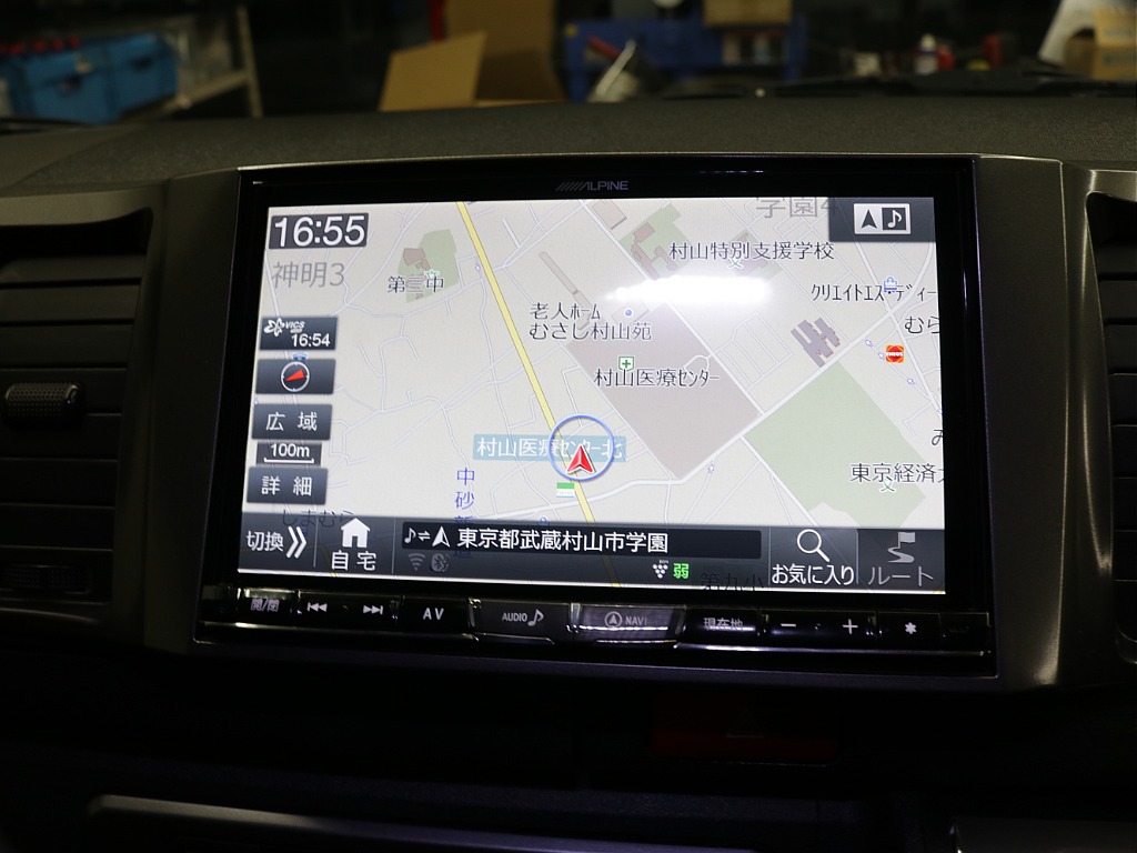 令和１年式ダークプライムⅡ２０００ガソリン２WDカスタムハイエース入庫！！ＥＳＳＥＸフロントスポイラーオリジナル１７インチアルミ２インチローダウンアルパイン８インチナビアルパイン１２．８フリップダウン