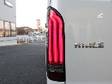 令和６年式ハイエースワゴンＧＬファミリーに好評のＶｅｒ１シートアレンジ施工済み！オリジナルフロントスポイラーオリジナルオーバーフェンダーオリジナルＬＥＤテールパイオニア７インチナビ１２．８フリップ装備