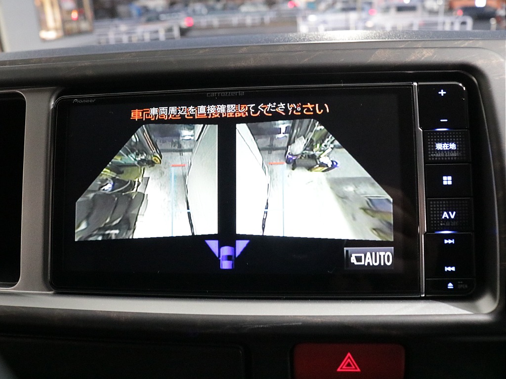 令和６年式ハイエースワゴンＧＬファミリーに好評のＶｅｒ１シートアレンジ施工済み！オリジナルフロントスポイラーオリジナルオーバーフェンダーオリジナルＬＥＤテールパイオニア７インチナビ１２．８フリップ装備