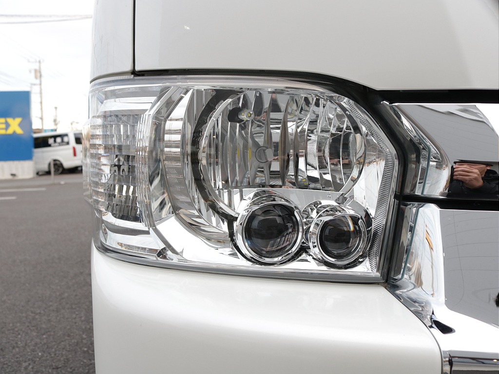 令和４年式ワゴンＧＬ２７００ガソリン４ＷＤファミリに好評のＶｅｒ１シートアレンジ施工車両入庫！パナソニック９インチナビパイオニアフリップダウンモニター装備オリジナルパーツ多数装備済み！！