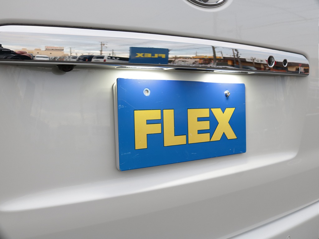 令和４年式ワゴンＧＬ２７００ガソリン４ＷＤファミリに好評のＶｅｒ１シートアレンジ施工車両入庫！パナソニック９インチナビパイオニアフリップダウンモニター装備オリジナルパーツ多数装備済み！！