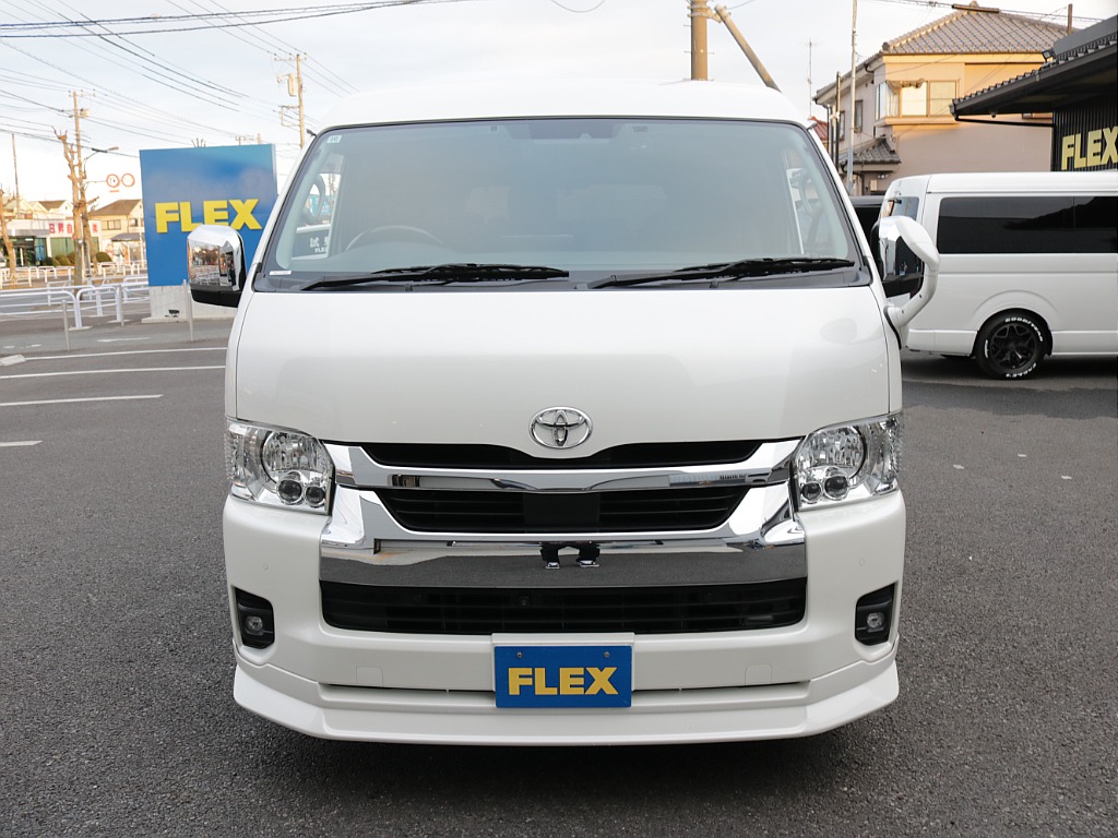 シンプルなフロントマスクになります！！