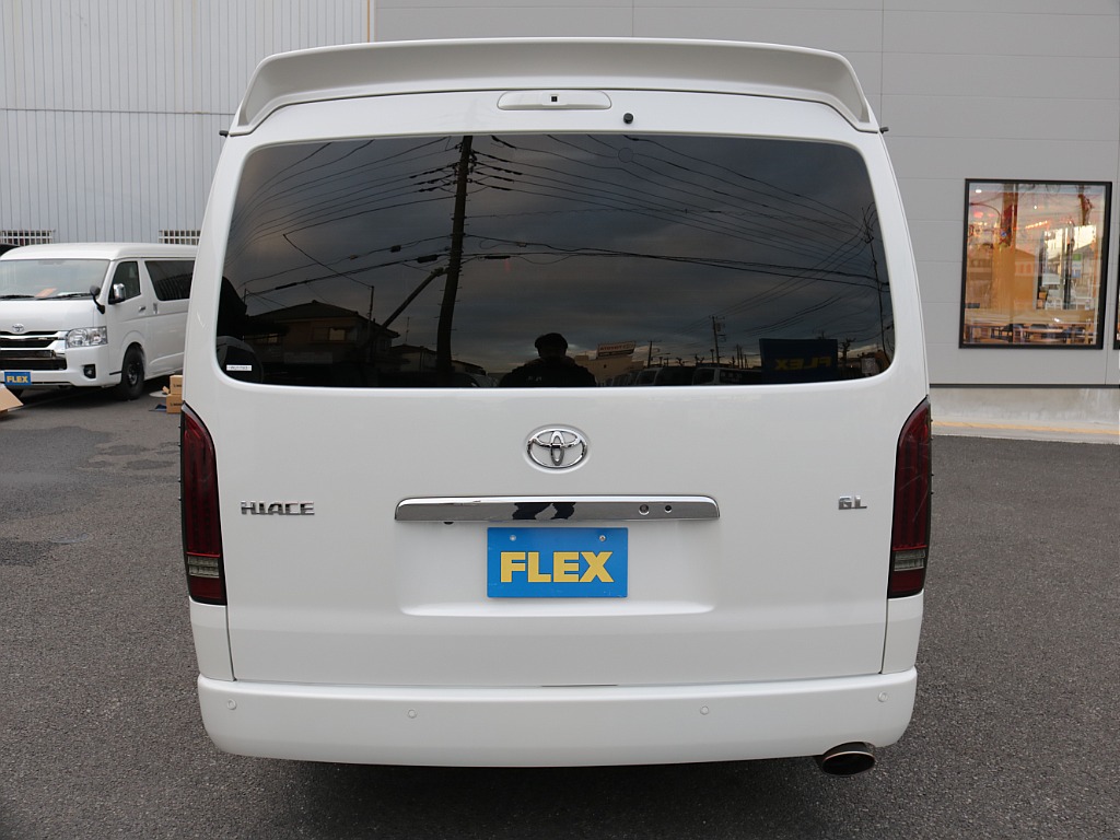 オリジナルリアスポイラー装着済み！！