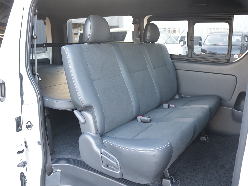 令和５年式ハイエースＶダークプライムⅡ２８００ディーゼル４ＷＤブラックエディション完成！オリジナルフロントバンパーオリジナルオーバーフェンダーオリジナル１６インチアルミアルパインＢＩＧ－Ｘ１１インチ！