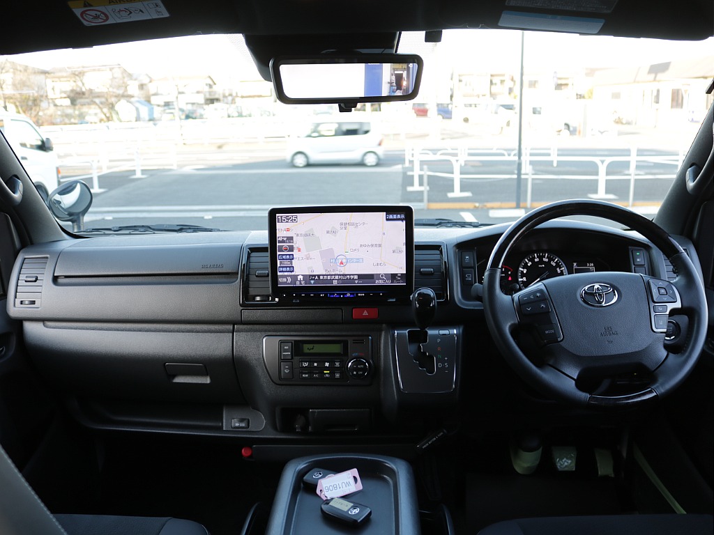 令和５年式ハイエースＶダークプライムⅡ２８００ディーゼル４ＷＤブラックエディション完成！オリジナルフロントバンパーオリジナルオーバーフェンダーオリジナル１６インチアルミアルパインＢＩＧ－Ｘ１１インチ！