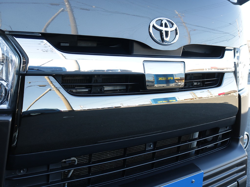 令和１年式希少５０周年特別仕様車２８００ディーゼル４WDカスタム車両入庫！オリジナルフロントバンパーオリジナル１６インチアルミグラントレック１６インチタイヤオリジナルオーバーフェンダータイプⅡベット！