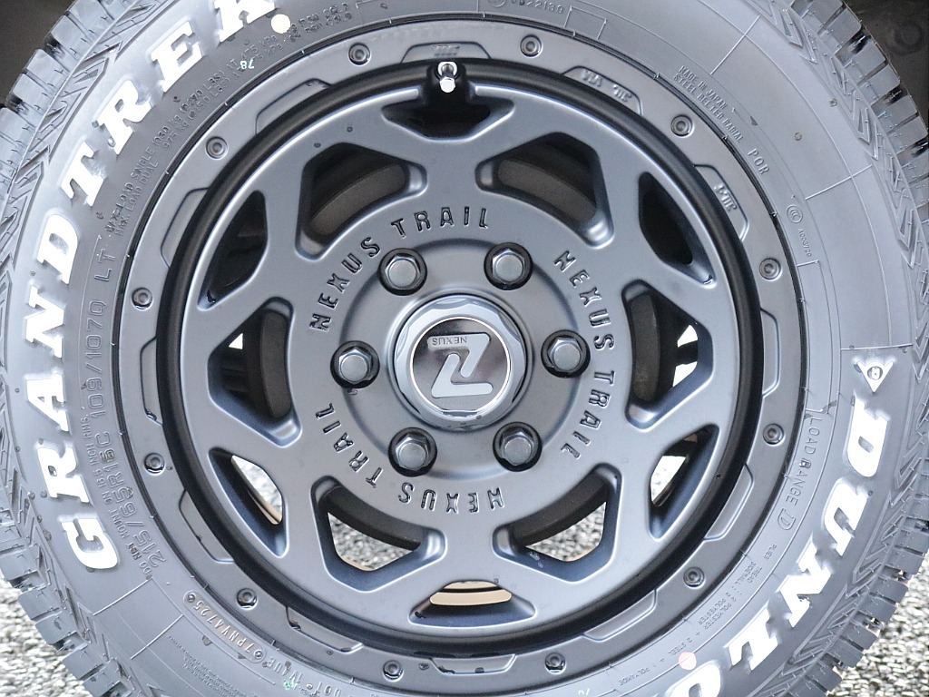 令和１年式希少５０周年特別仕様車２８００ディーゼル４WDカスタム車両入庫！オリジナルフロントバンパーオリジナル１６インチアルミグラントレック１６インチタイヤオリジナルオーバーフェンダータイプⅡベット！