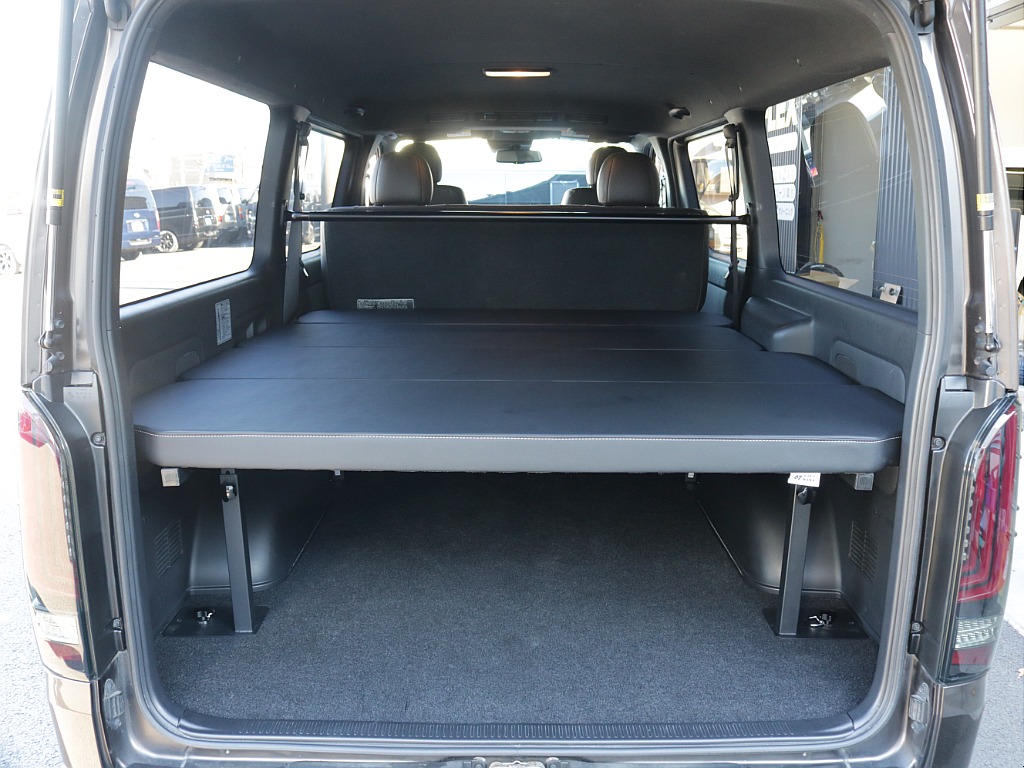 令和１年式希少５０周年特別仕様車２８００ディーゼル４WDカスタム車両入庫！オリジナルフロントバンパーオリジナル１６インチアルミグラントレック１６インチタイヤオリジナルオーバーフェンダータイプⅡベット！