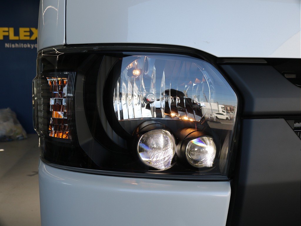 令和４年式ダークプライムⅡ２８００ディーゼル４WDブラックエディション完成！ＴＲＤフロントバンパーＴＲＤサイドバーＴＲＤリアスポイラーＴＲＤマッドガードオリジナル１６インチアルミベットＫＩＴ装着済み！