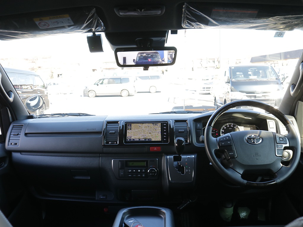 令和４年式ダークプライムⅡ２８００ディーゼル４WDブラックエディション完成！ＴＲＤフロントバンパーＴＲＤサイドバーＴＲＤリアスポイラーＴＲＤマッドガードオリジナル１６インチアルミベットＫＩＴ装着済み！