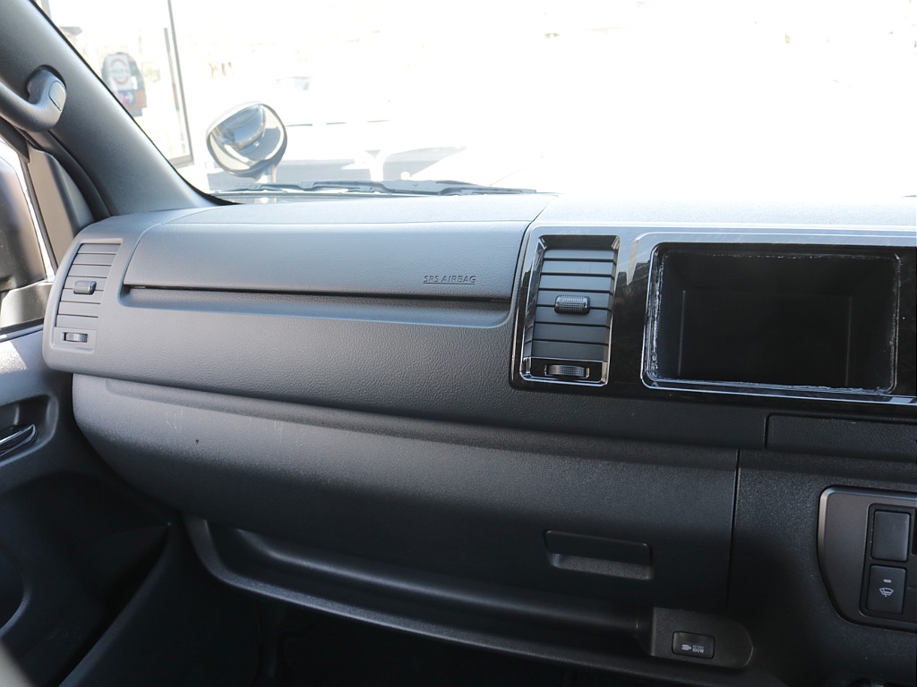 令和６年式ダークプライムⅡ希少ワイドＶディーゼルターボカスタム車両入庫！オリジナルフロントスポイラーオリジナルオーバーフェンダーオリジナルＬＥＤテールライト２インチダウン４１５コブラ１８インチアルミ！