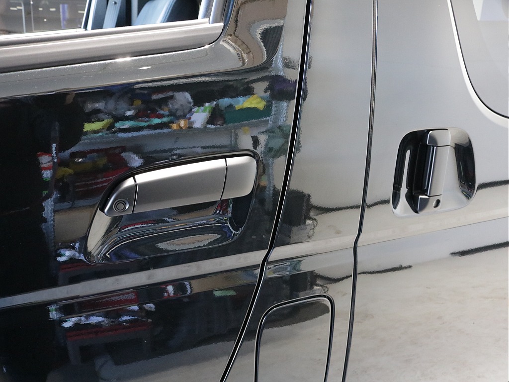 令和７年式ダークプライムⅡ２８００ディーゼル４WDブラックエディション完成！オリジナルフロントバンパーオリジナル１６インチアルミオリジナルオーバーフェンダーオリジナルベットKITアルパインＢＩＧ－Ｘ！