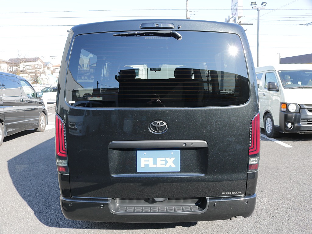 シンプルなリアビューになります！！