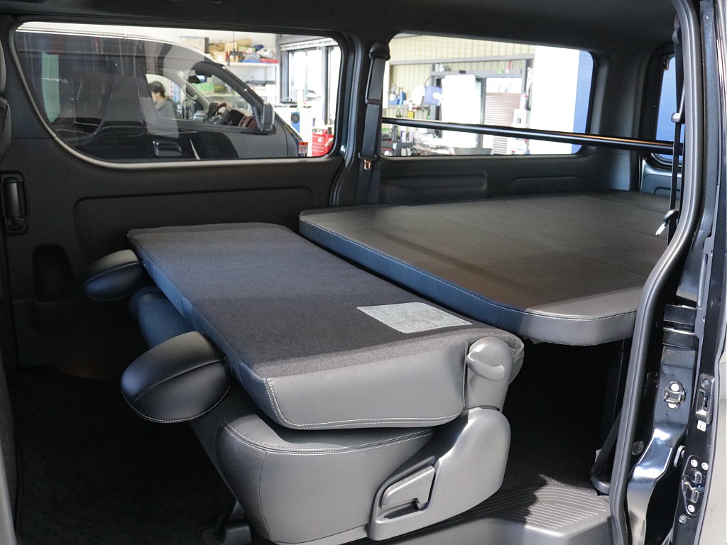 令和７年式ダークプライムⅡ２８００ディーゼル４WDブラックエディション完成！オリジナルフロントバンパーオリジナル１６インチアルミオリジナルオーバーフェンダーオリジナルベットKITアルパインＢＩＧ－Ｘ！