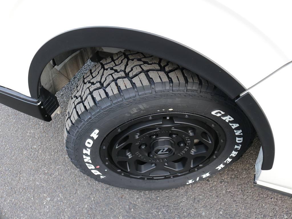 令和７年式ダークプライムＳ２８００ディーゼル４ＷＤカスタム車両入庫！！アルパインＢＩＧ－Ｘ１１インチナビビルトインＥＴＣ装備ＨＤＭＩソケットオリジナルフロントバンパーオリジナルベットＫＩＴタイプⅡ装備