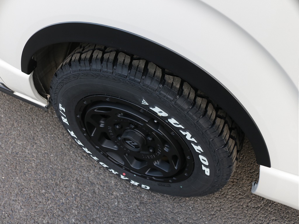 令和７年式ダークプライムＳ２８００ディーゼル４ＷＤカスタム車両入庫！！アルパインＢＩＧ－Ｘ１１インチナビビルトインＥＴＣ装備ＨＤＭＩソケットオリジナルフロントバンパーオリジナルベットＫＩＴタイプⅡ装備